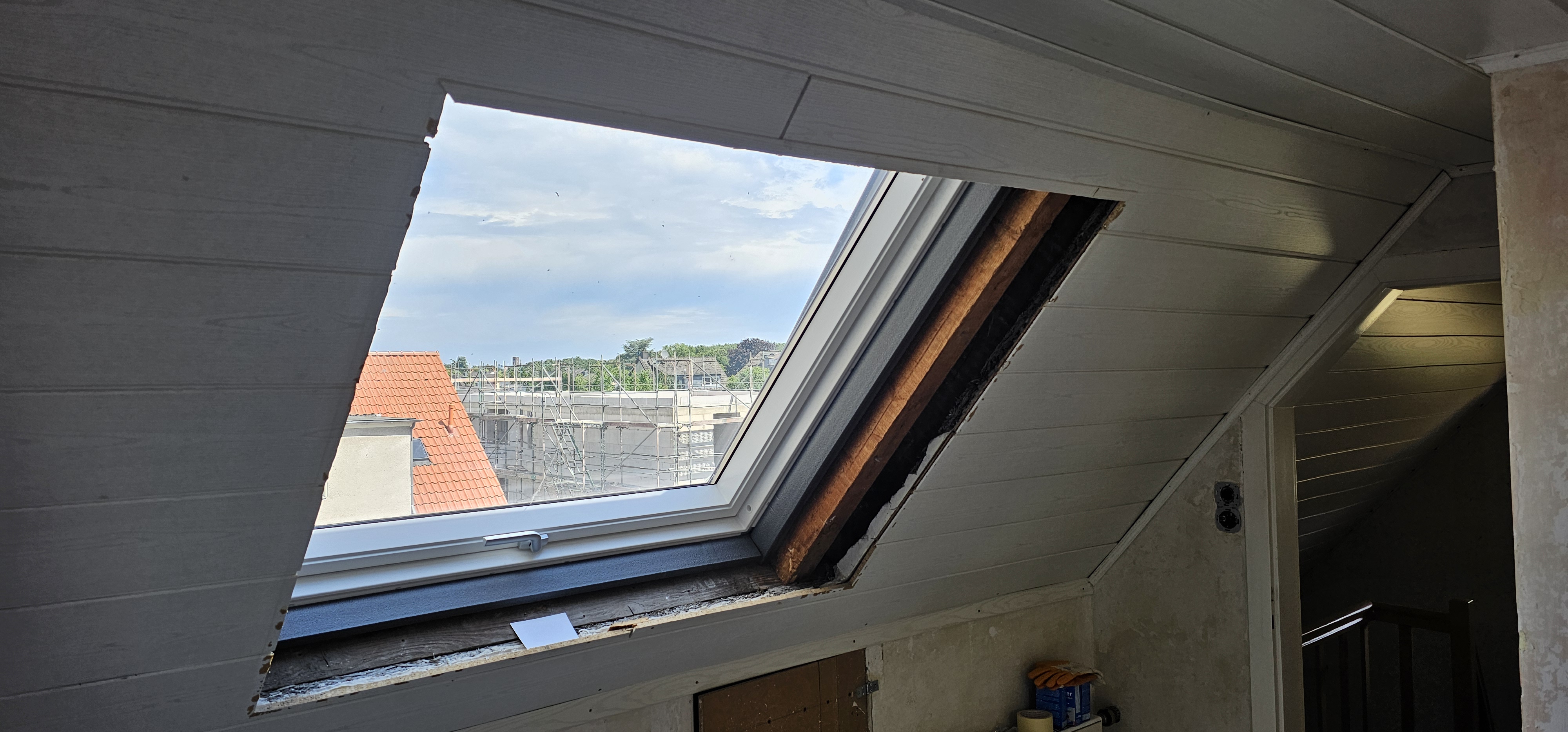 Vorher Holzverkleidet.